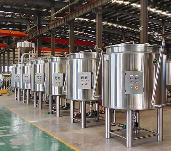 1500L stainless steel jacketed liquid mixing tank